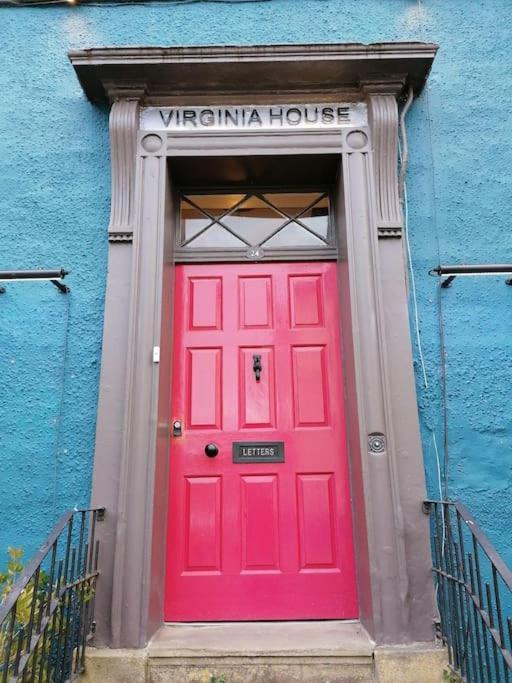 Virginia House, Apartment